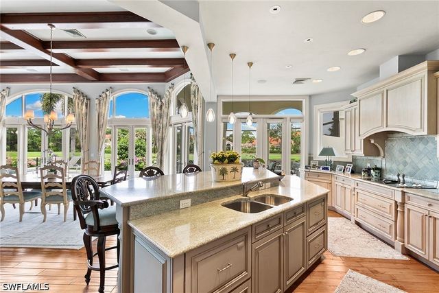 6991 Greentree DR, Naples, FL 34108