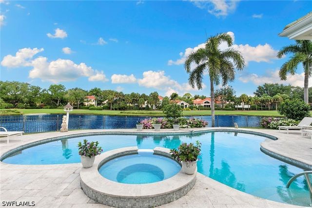 6991 Greentree DR, Naples, FL 34108