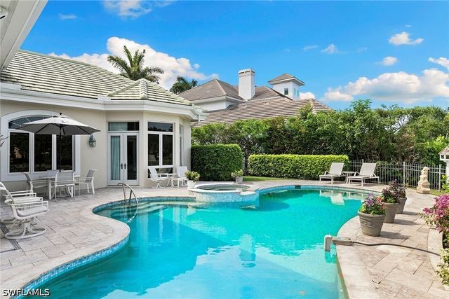 6991 Greentree DR, Naples, FL 34108