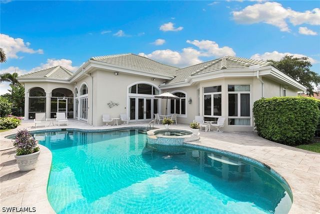 6991 Greentree DR, Naples, FL 34108