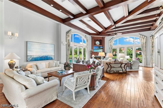 6991 Greentree DR, Naples, FL 34108