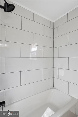 1910 DELMAR ORCHARD RD, Martinsburg, WV 25403