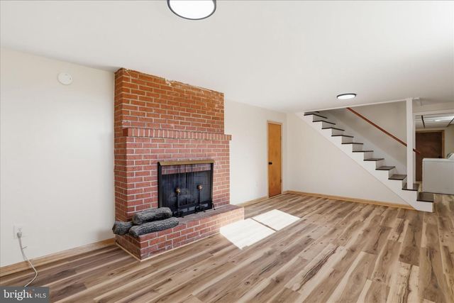 1910 DELMAR ORCHARD RD, Martinsburg, WV 25403