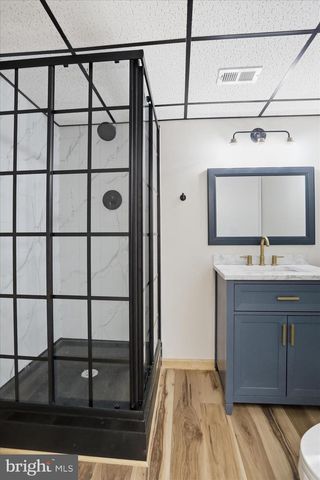 1910 DELMAR ORCHARD RD, Martinsburg, WV 25403