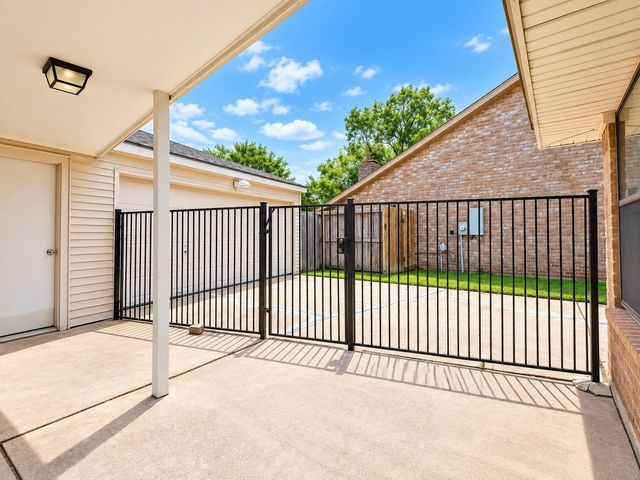 3030 S Blue Meadow Circle, Sugar Land, TX 77479