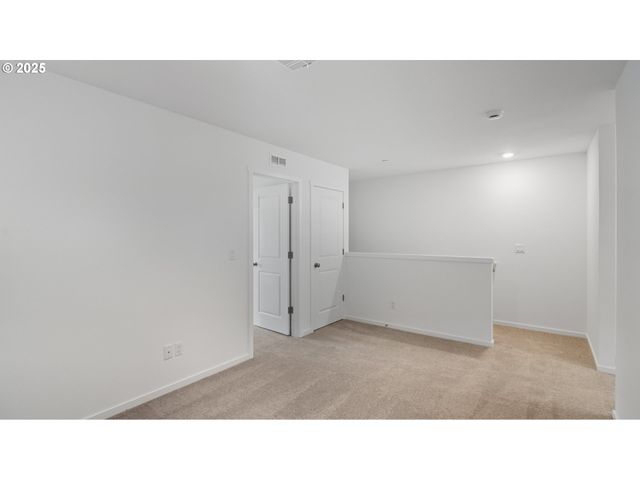 1588 LAURA VISTA Dr Nw, Albany, OR 97321