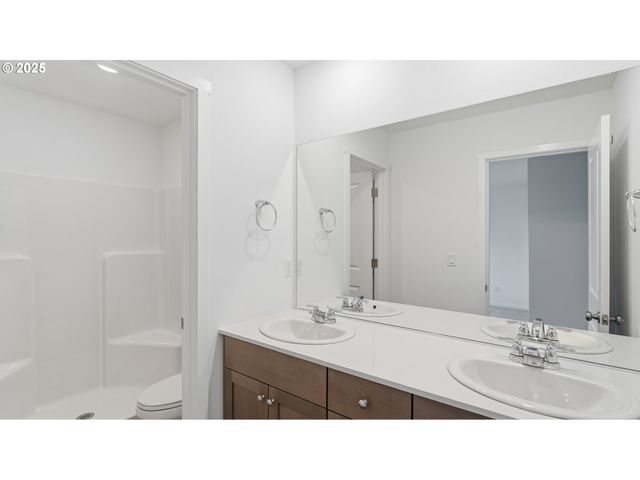 1588 LAURA VISTA Dr Nw, Albany, OR 97321