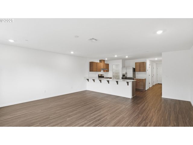 1588 LAURA VISTA Dr Nw, Albany, OR 97321