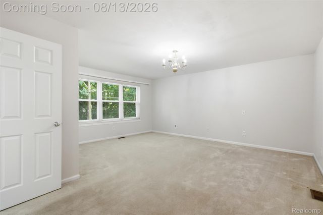 425 Thornridge Court, Rochester Hills, MI 48307