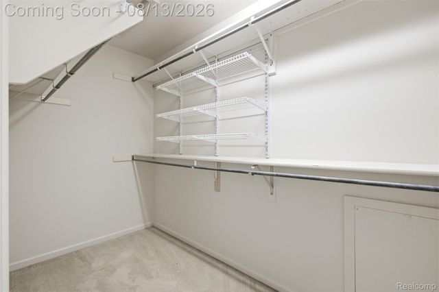 425 Thornridge Court, Rochester Hills, MI 48307