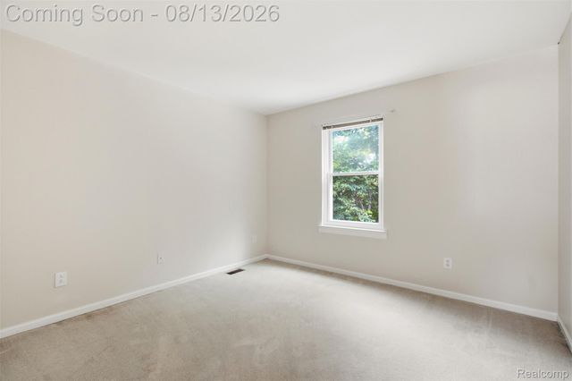 425 Thornridge Court, Rochester Hills, MI 48307
