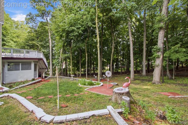 425 Thornridge Court, Rochester Hills, MI 48307