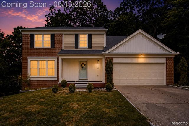425 Thornridge Court, Rochester Hills, MI 48307