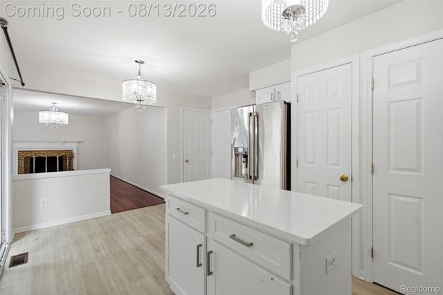 425 Thornridge Court, Rochester Hills, MI 48307