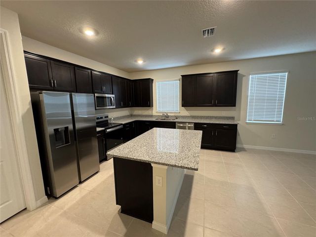 5514 BANYAN BAY ROAD, St Cloud, FL 34771