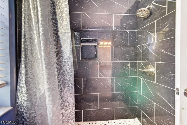 1145 Moon Lake DR, Naples, FL 34104