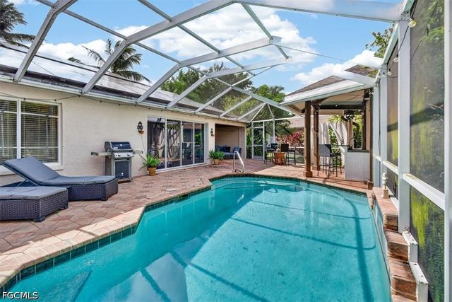 1145 Moon Lake DR, Naples, FL 34104