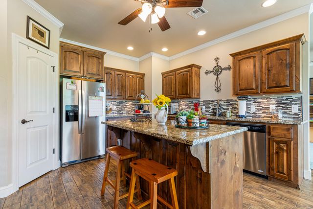 62203 E 268 Place, Grove, OK 74344