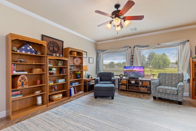 62203 E 268 Place, Grove, OK 74344