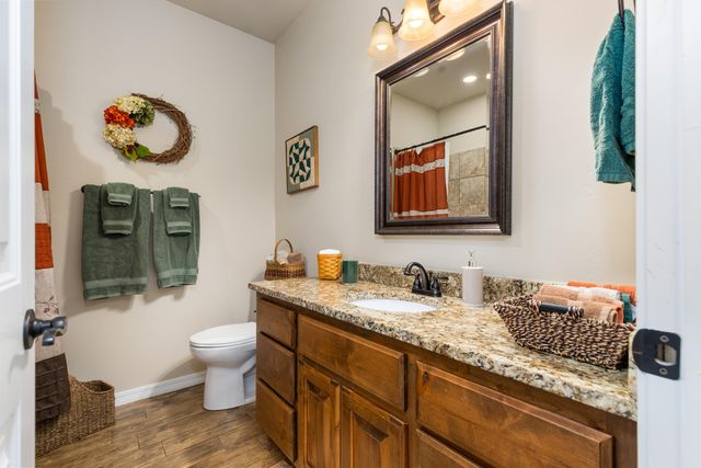 62203 E 268 Place, Grove, OK 74344