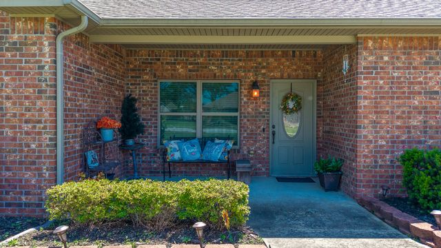 62203 E 268 Place, Grove, OK 74344