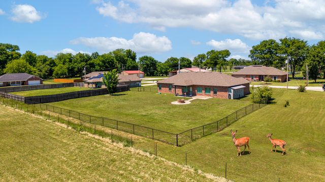 62203 E 268 Place, Grove, OK 74344