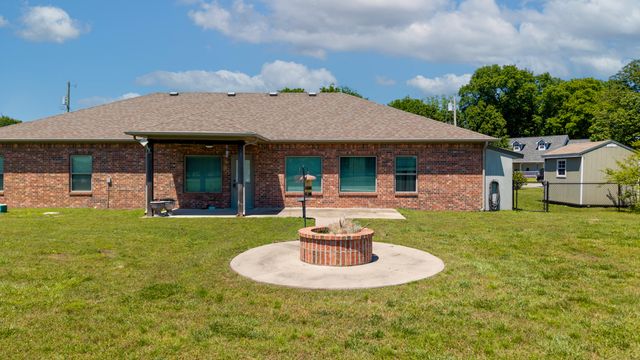 62203 E 268 Place, Grove, OK 74344