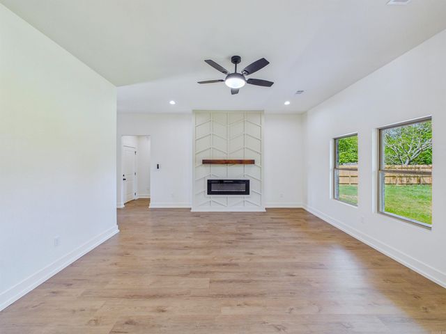 13 Hummingbird Drive, Vilonia, AR 72173