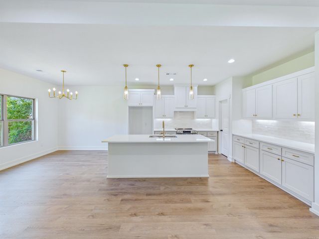 13 Hummingbird Drive, Vilonia, AR 72173