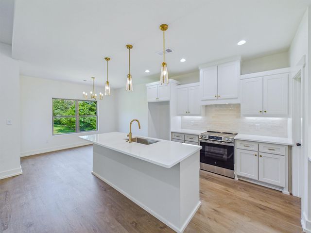 13 Hummingbird Drive, Vilonia, AR 72173
