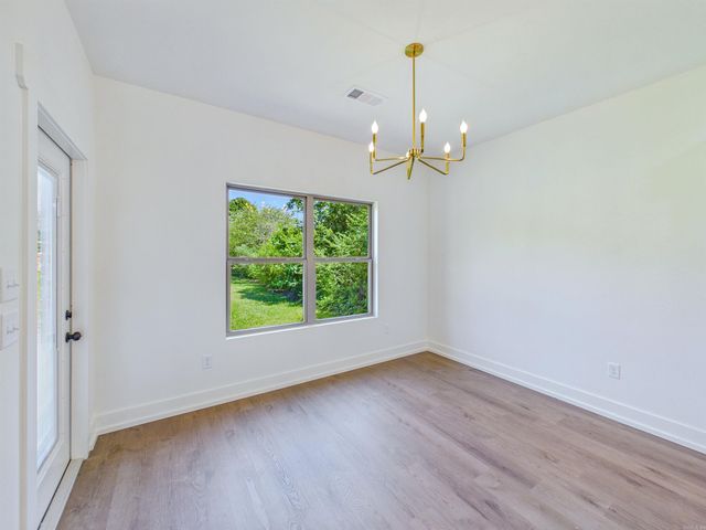 13 Hummingbird Drive, Vilonia, AR 72173