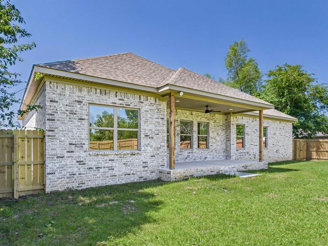 13 Hummingbird Drive, Vilonia, AR 72173