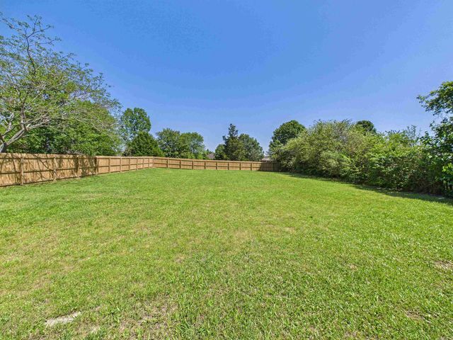 13 Hummingbird Drive, Vilonia, AR 72173