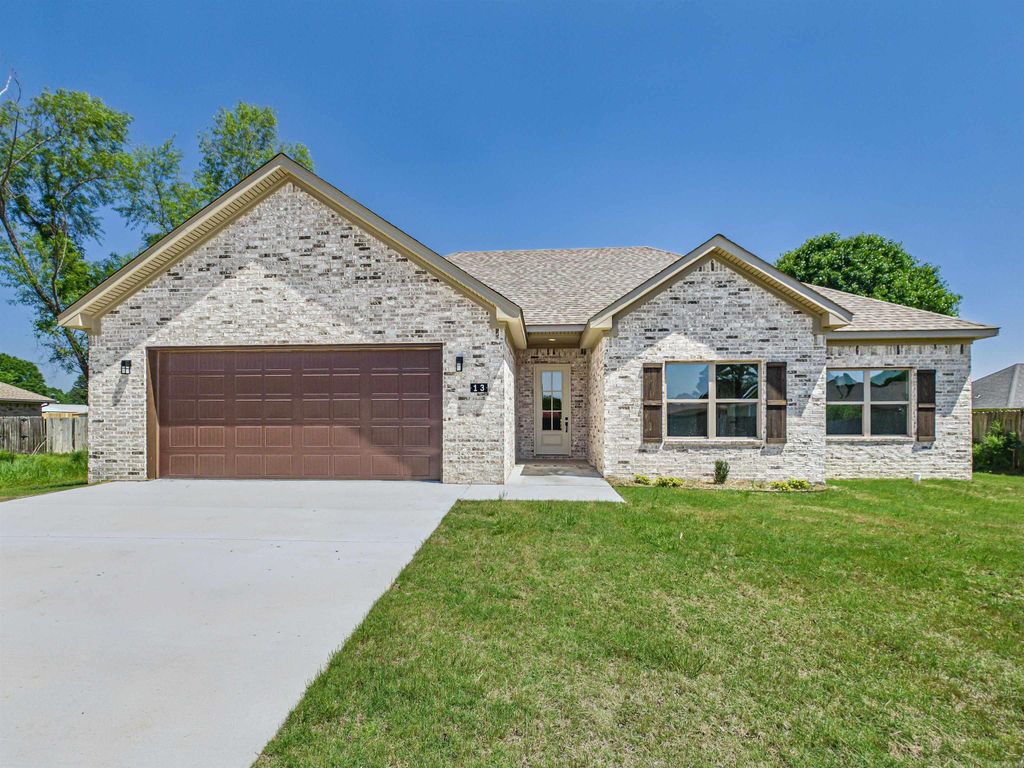 13 Hummingbird Drive, Vilonia, AR 72173