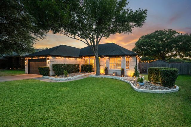 2621 Goldfinch DR, Cedar Park, TX 78613