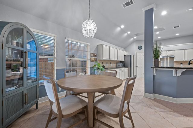 2621 Goldfinch DR, Cedar Park, TX 78613