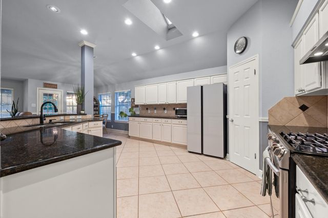 2621 Goldfinch DR, Cedar Park, TX 78613