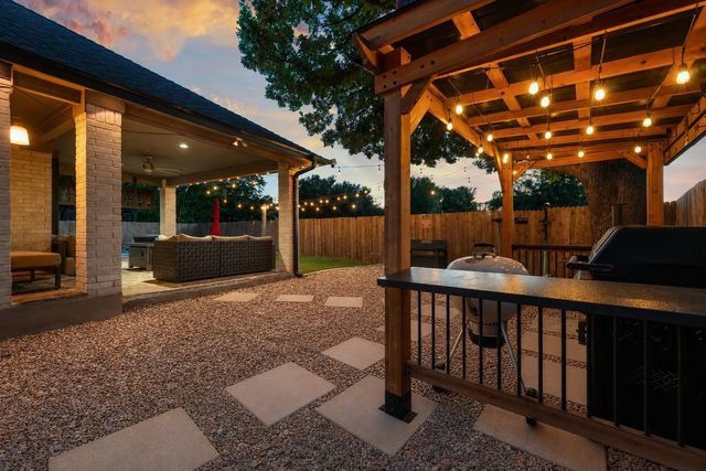 2621 Goldfinch DR, Cedar Park, TX 78613