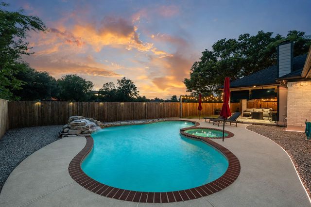 2621 Goldfinch DR, Cedar Park, TX 78613