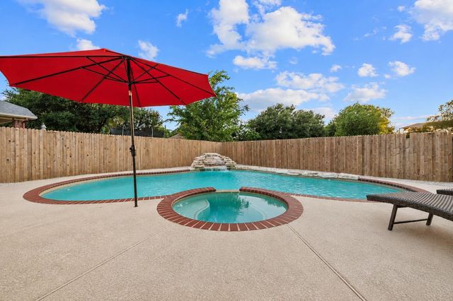 2621 Goldfinch DR, Cedar Park, TX 78613