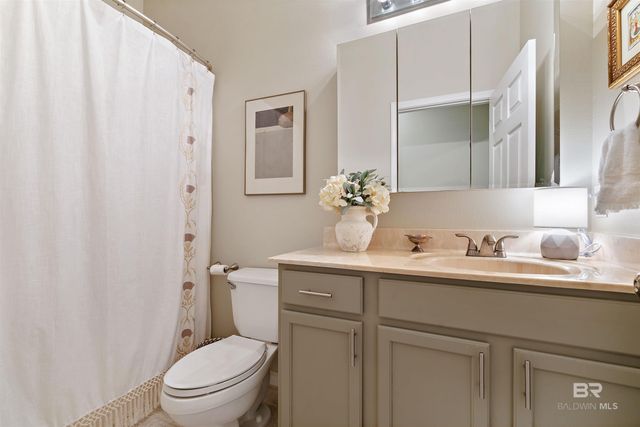 4 Yacht Club Drive 200, Daphne, AL 36526