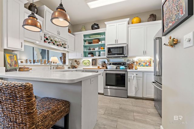 4 Yacht Club Drive 200, Daphne, AL 36526