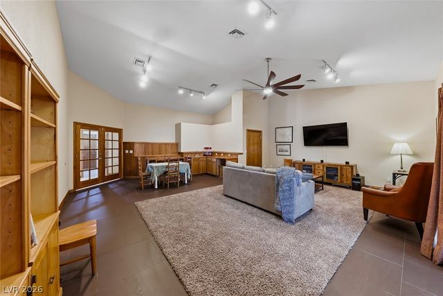 8645 Bright Angel Way, Las Vegas, NV 89149