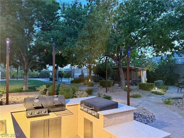 8645 Bright Angel Way, Las Vegas, NV 89149