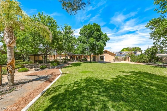 8645 Bright Angel Way, Las Vegas, NV 89149