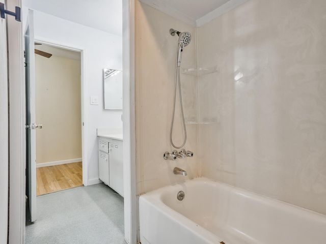 506 Roundtree Ct, Sacramento, CA 95831