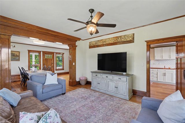 307 N 7th Street, Guthrie Center, IA 50115