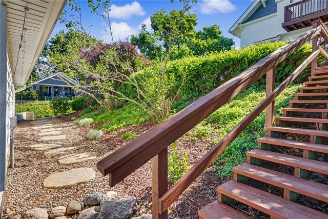 307 N 7th Street, Guthrie Center, IA 50115
