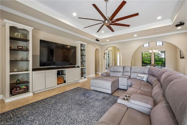 10100 Belcrest BLVD, Fort Myers, FL 33913