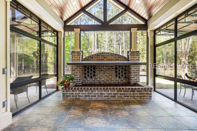 33 Little Pine Ct, Bluffton, SC 29910